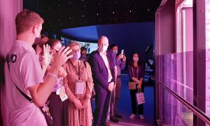 Lubuska delegacja misji gospodarczej podczas zwiedzania najbardziej zaawansowanych technologicznie pawilonów EXPO 2020 w Dubaju